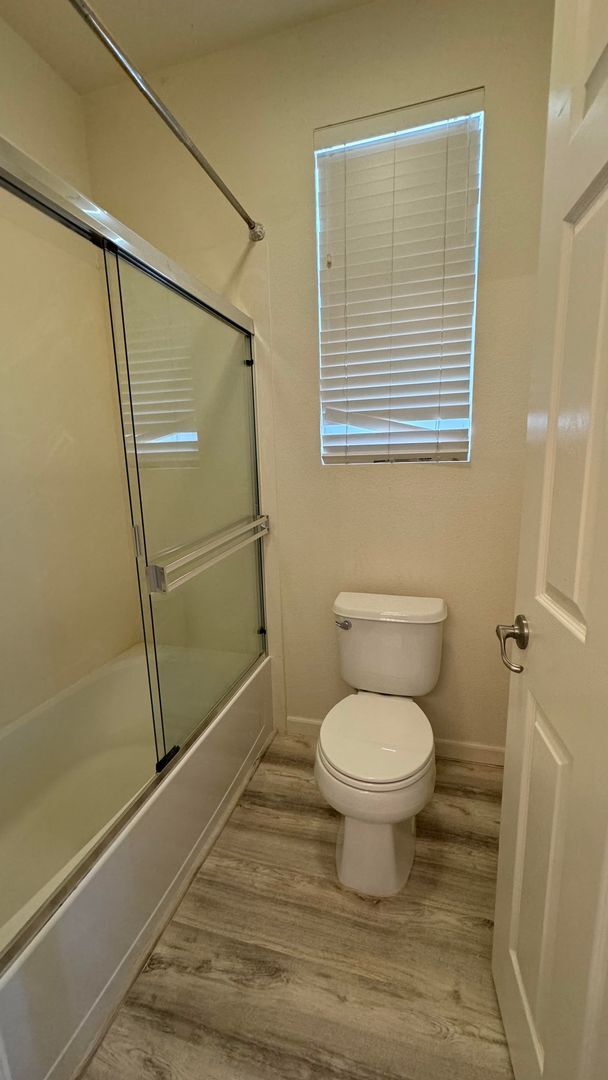 Building Photo - 123 Hearthstone Dr