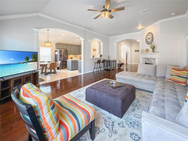 Building Photo - 2516 Spring Landing Dr