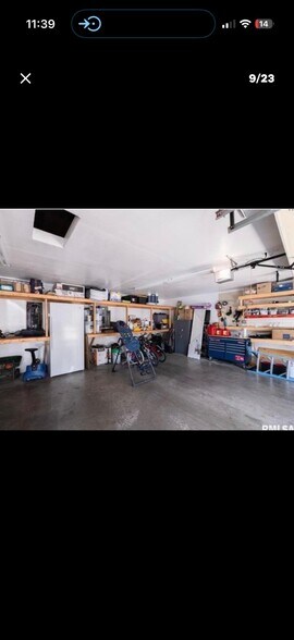 Building Photo - 7112 N Rockvale Dr
