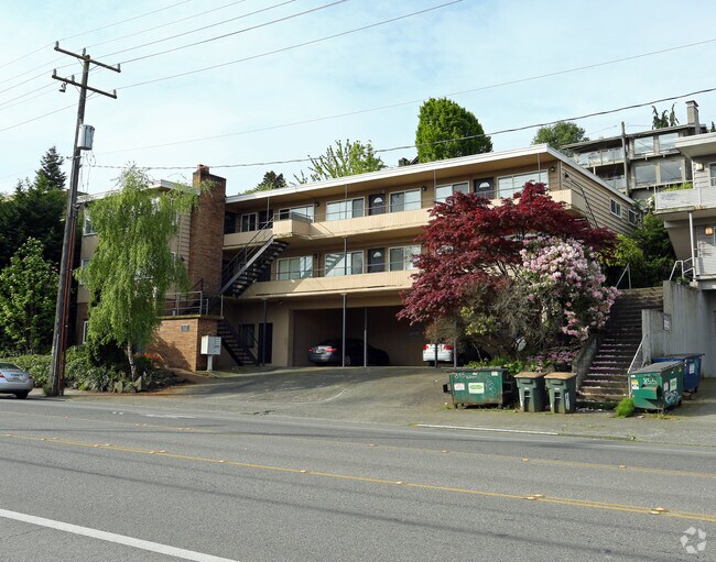 Building Photo - 845 W Nickerson St