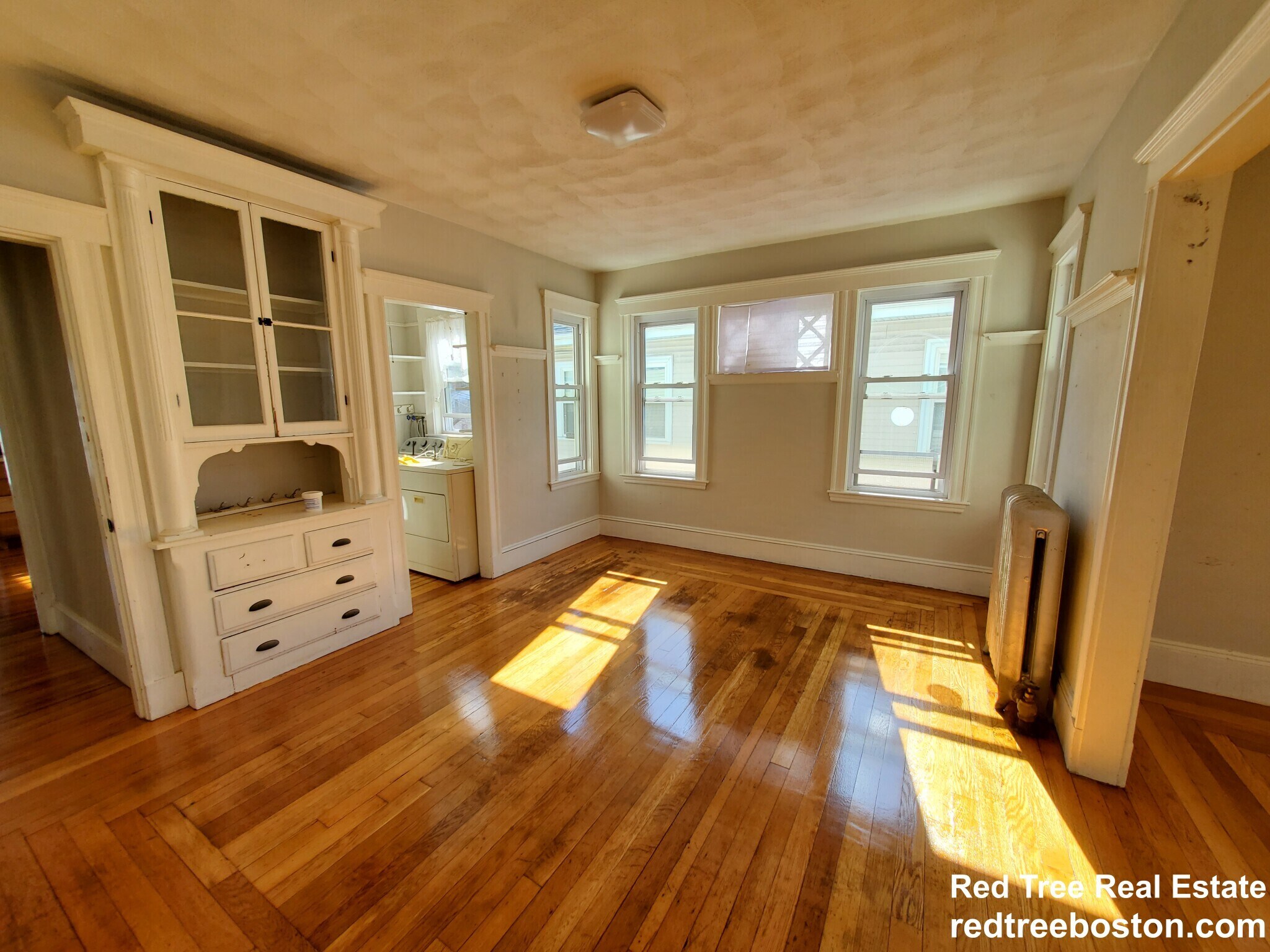 Building Photo - 623 Fellsway