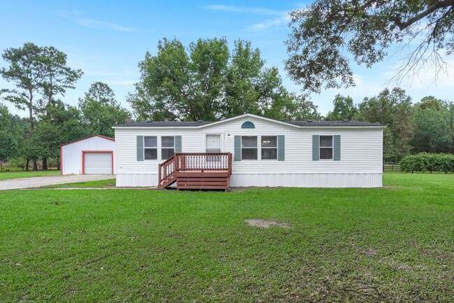 Primary Photo - beautifully refreshed 3-bedroom, 2-bath ho...
