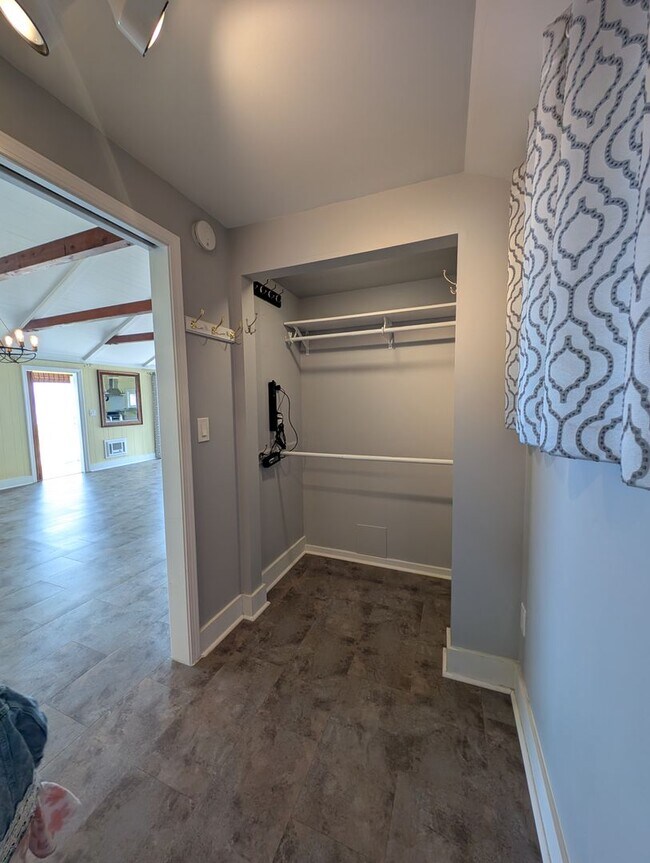 Building Photo - A Storybook Dream in Kingston, Available Now! Lowbank Waterfront, Beach Access, Panoramic Views &...