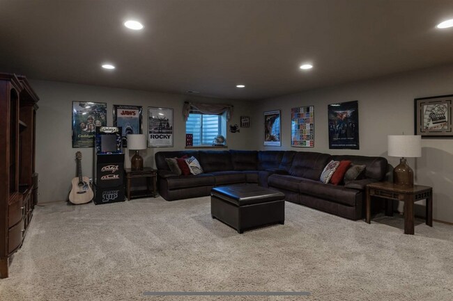 Building Photo - $4,500 - 4 Bed / 3 Bath Stunning Single Family Home in South Hill