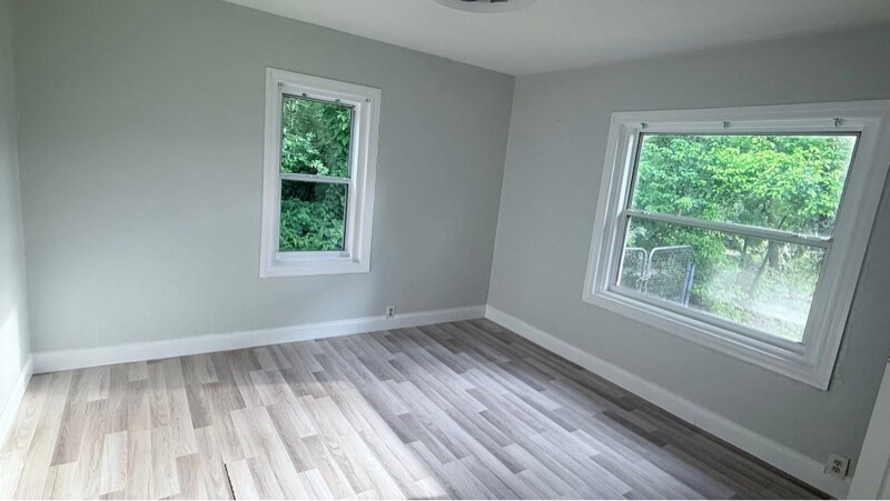 Building Photo - 7800 Rose Ave