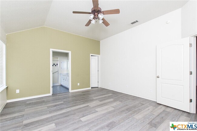 Building Photo - 2903 Scottsdale Dr