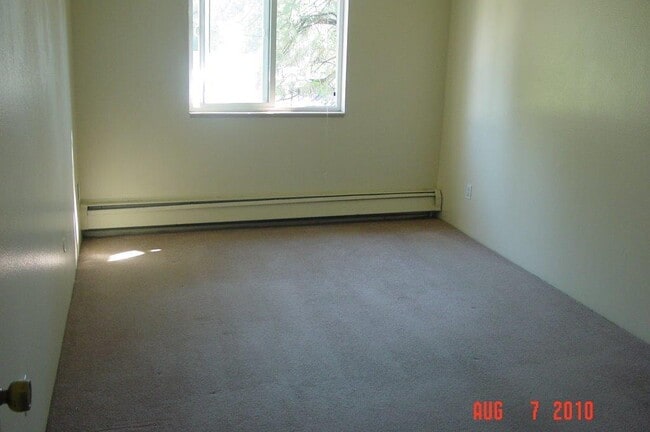 Building Photo - Great location off Leetsdale/Parker and Fl...