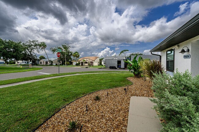 Building Photo - 19584 Carob Ct