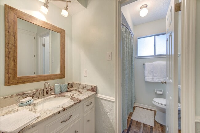 Building Photo - 17206 Seven Pines Dr
