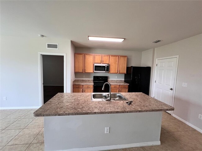 Building Photo - 25524 Lambert Ln