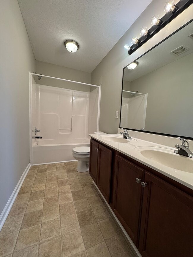 Building Photo - Beautiful Single Family Home