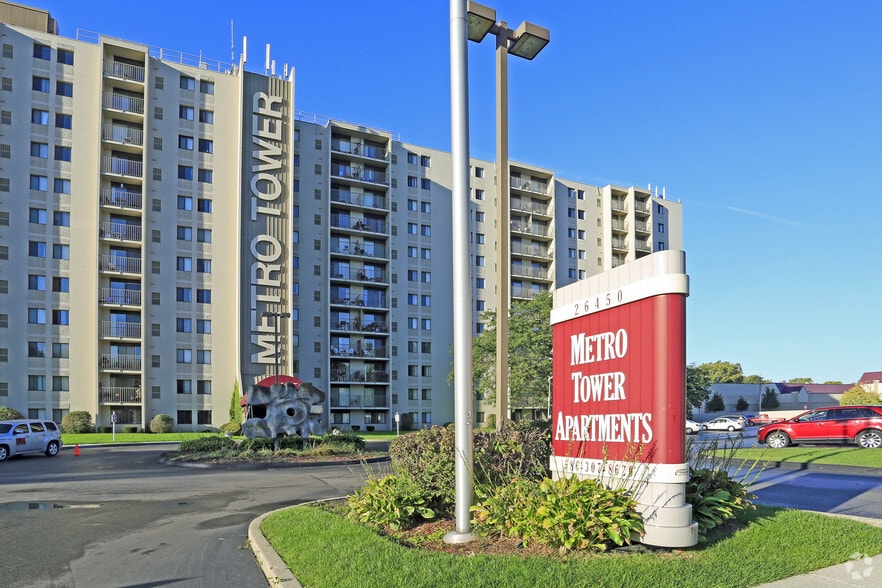 Metro Tower Apartments Harrison Township, MI Apartment