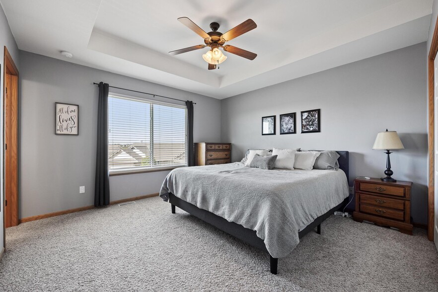 Master Bedroom - 1839 Goose Lake Cir