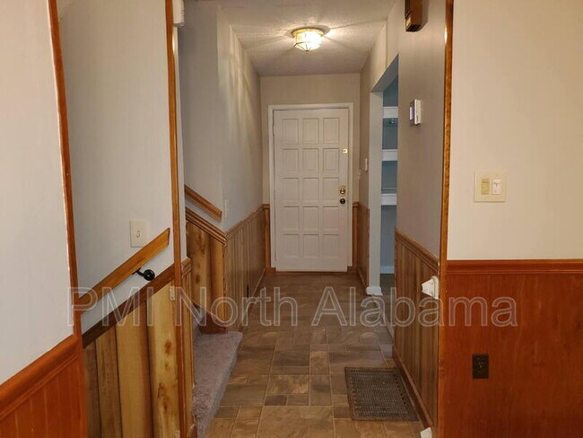 Building Photo - 3017 Deerfield Rd NW