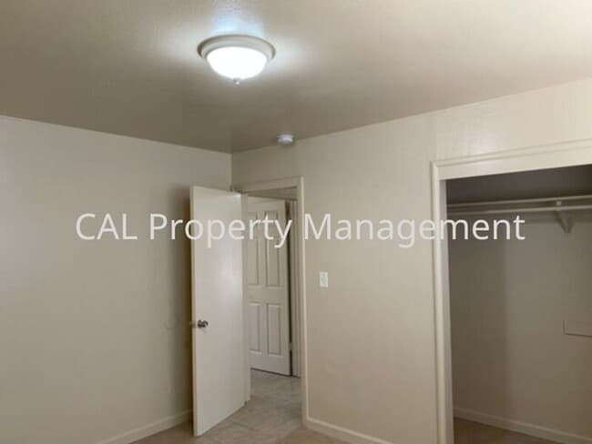 Building Photo - Quaint Home for rent in Greenfield