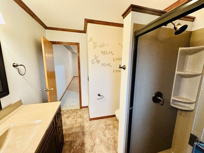 Building Photo - Stunning 6-Bedroom Corner-Lot Home w/ Luxury Finishes & Entertainer’s Layout