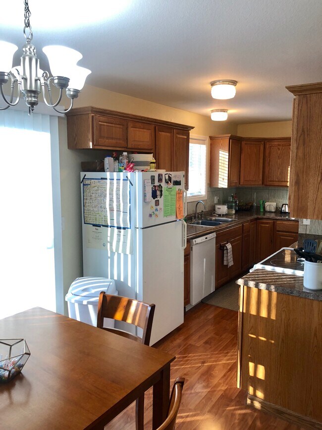 Building Photo - 4808 Malibu Rd