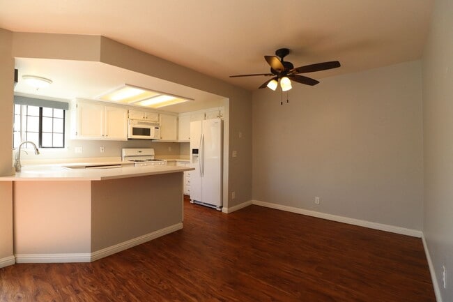 Building Photo - Creekside Nipomo Home