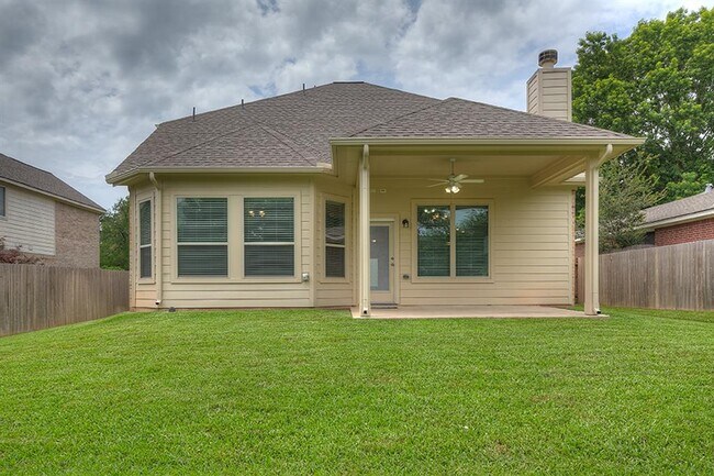 Building Photo - 314 Moonwalk St