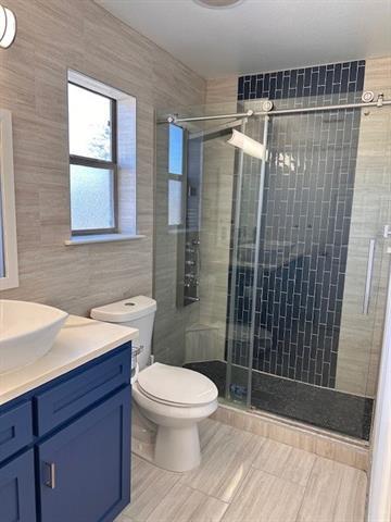 Building Photo - 1060 Valley Vista Dr