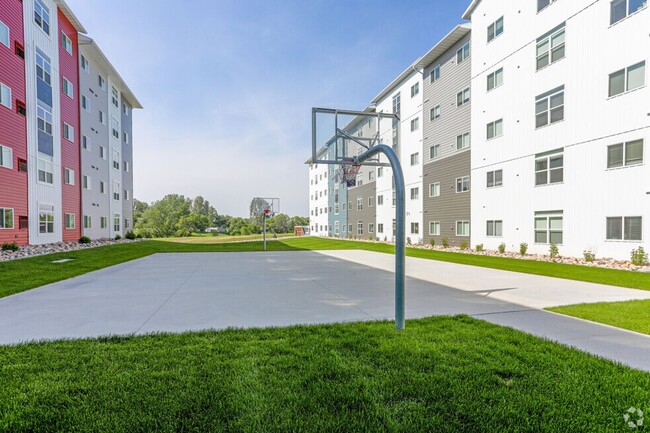 Building Photo - U32 1 Bedroom 1 Bath All Utilities include...