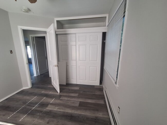 Building Photo - Charming 3 bedroom ranch