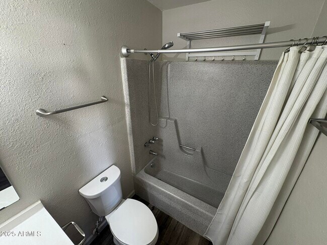 Building Photo - 7839 E Rovey Ave