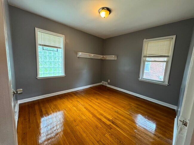 Building Photo - 16242 Bringard Dr