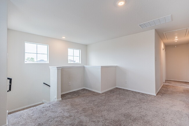 Building Photo - 13111 Winemaker Dr