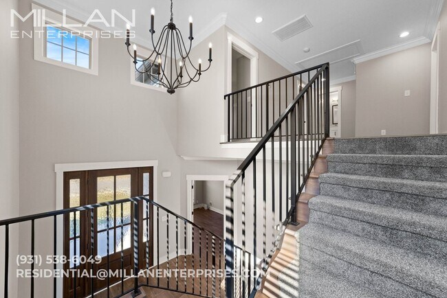 Building Photo - Gated Community Living with Open Views & Designer Kitchen - Experience Elevated Living with a Com...