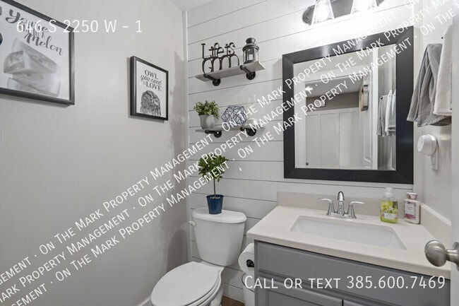 Building Photo - 646 S 2250 W