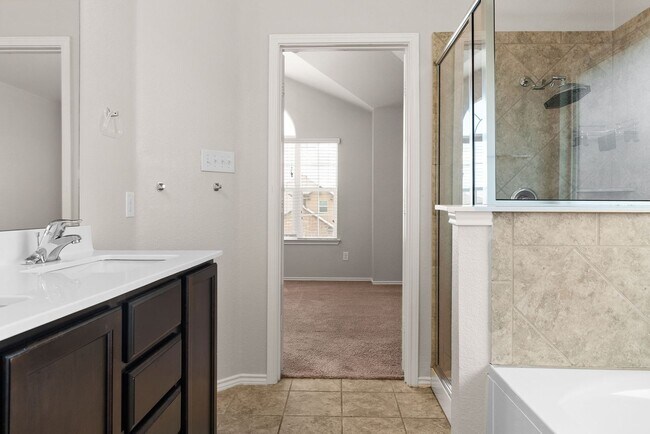 Building Photo - 9605 Raeburn Court