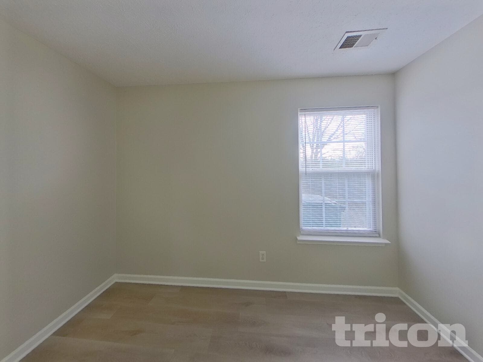 Building Photo - 9728 Avensong Crossing Dr