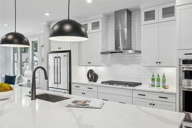 Building Photo - 2090 Emmet Pk Ln