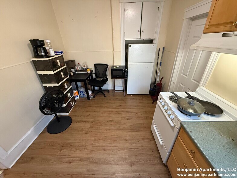 Building Photo - 895 Huntington Ave