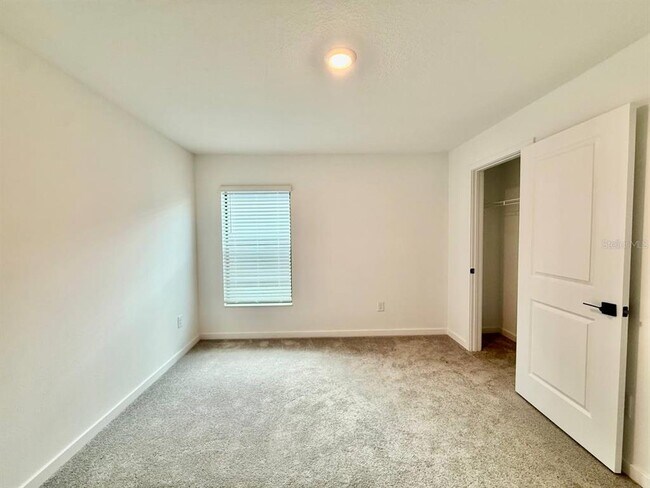 Building Photo - 5745 Helmsman Ct
