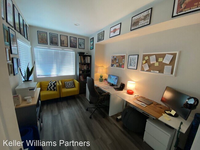 Building Photo - 4 br, 3 bath House - 4186 Orchid St