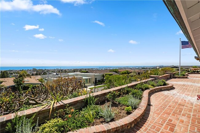 Building Photo - 2801 Pebble Dr