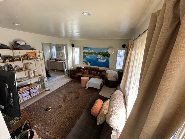 Building Photo - 2905 Reservoir St