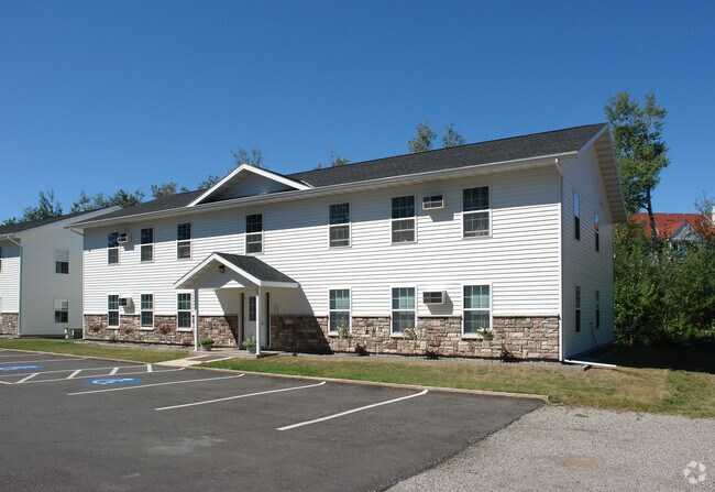 Building Photo - pine grove apartments