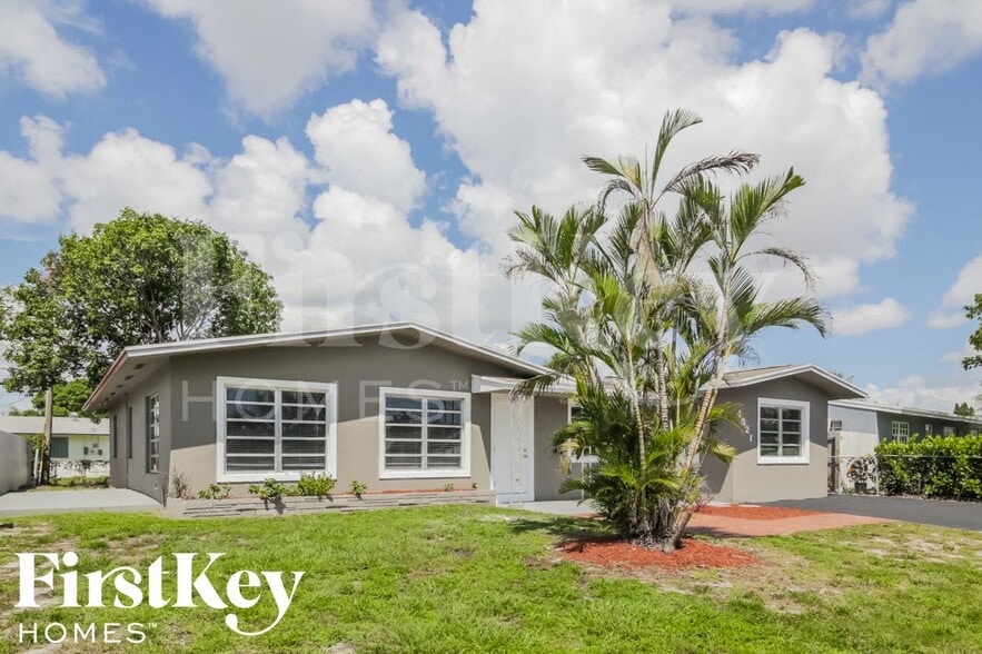 Building Photo - 4521 NW 12th Ave