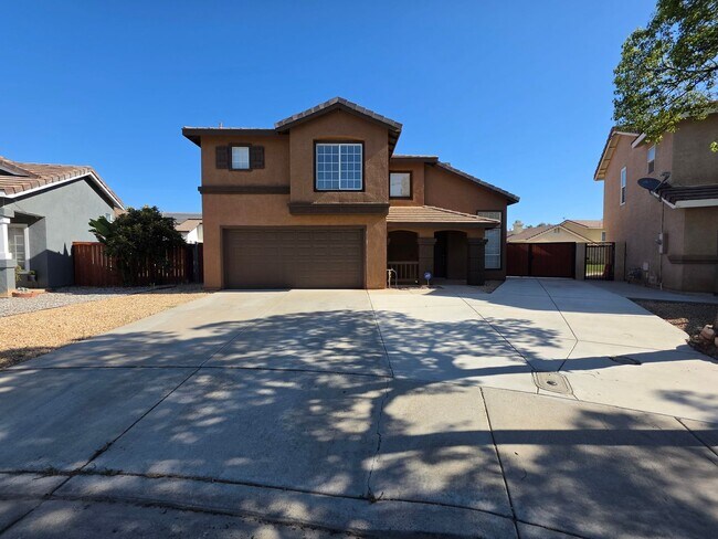 Building Photo - 1354 Carriage Ln