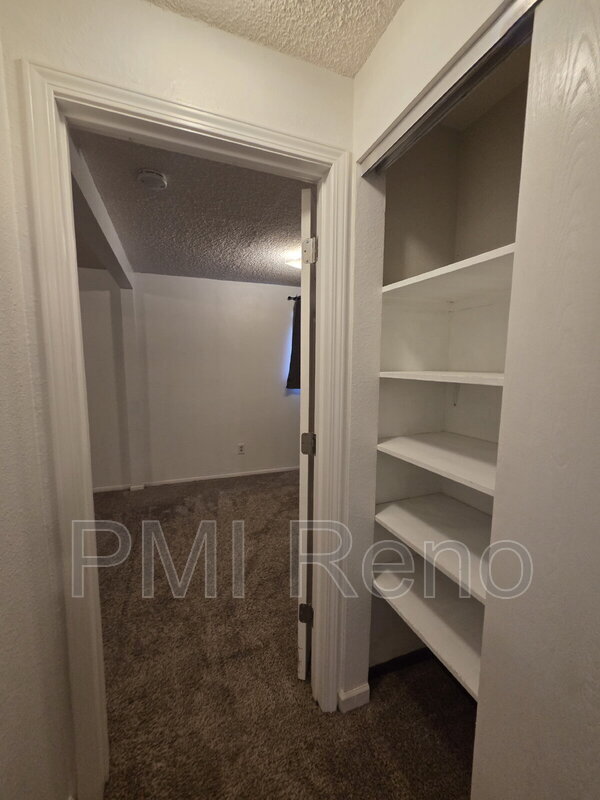 Building Photo - 14050 Tourmaline Dr