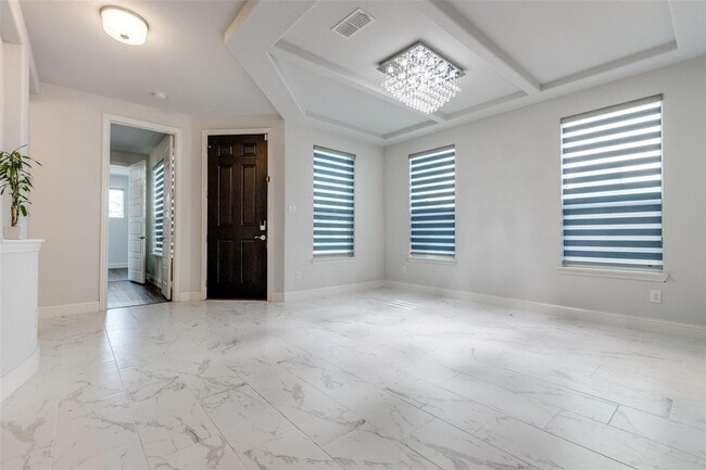 Building Photo - 13445 Loyla Ct