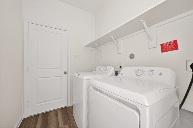 Building Photo - 1092 Sunlit Cir