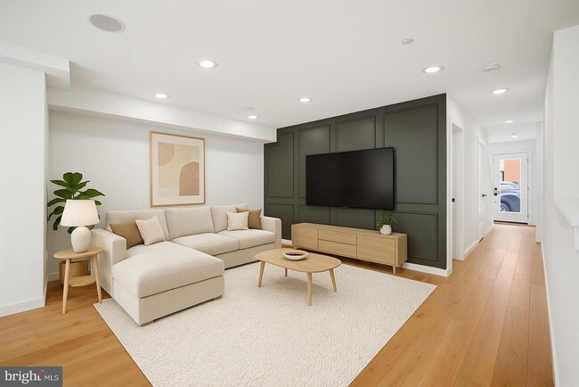 Building Photo - 871 N 20th St