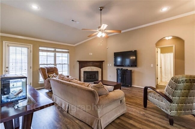 Building Photo - 6082 Cord Ave