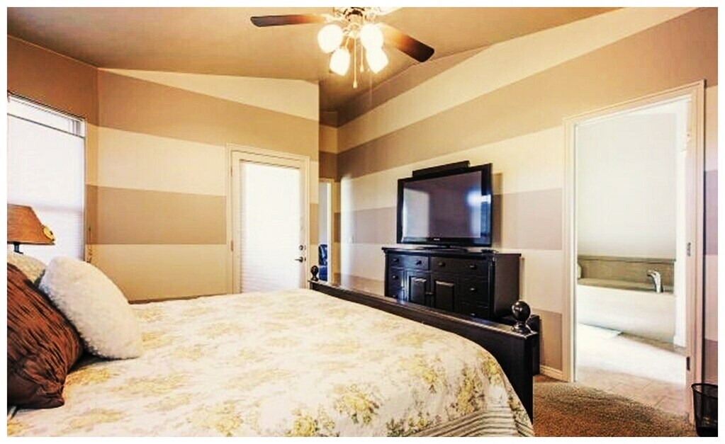 Building Photo - 328 S 300 W