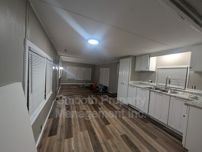 Building Photo - 4355 Trailer Park Ct