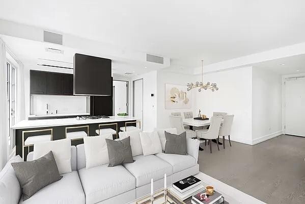 Building Photo - 70 Charlton St